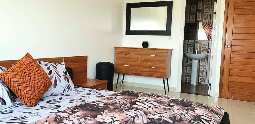 Chambres Meublees Avenue Cheikh Anta Diop Dakar Quarto foto